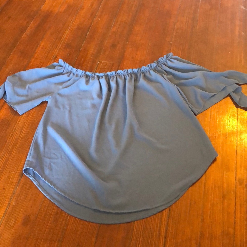 Teen bell off the shoulder top